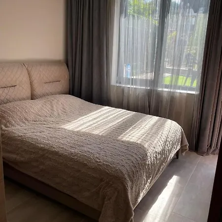 Greenview House *